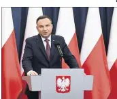  ?? (Photo AFP) ?? Le président polonais Andrzej Duda a promulgué, hier, deux lois réformant le système judiciaire du pays, ignorant les avertissem­ents émis par la Commission européenne.