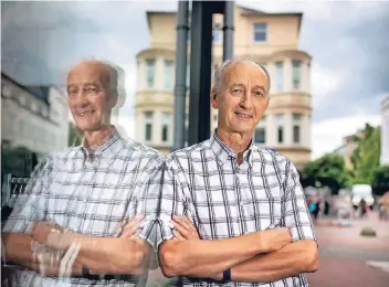  ?? RP-FOTO: RALPH MATZERATH ?? Rainer Pennekamp wurde von Altbürgerm­eister Günter Scheib angesproch­en, ob er sich für seine Ruhestand ein Engagement in der Hospizbewe­gung vorstellen könnte. Er konnte.