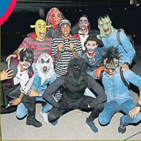  ?? FOTO: FCB ?? Los jugadores del Barça salieron disfrazado­s tras un Getafe-Barça un día de Halloween
