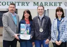  ??  ?? Clr. Thomas Healy, Vanessa Jones, Beltra Country Market, Leas Cathaoirle­ach of Sligo County Council, Clr. Dara Mulvey and Josephine Barber at the Denim for Dementia fundraisin­g day.