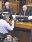  ?? | ATON CHILE ?? La votación continuaba anoche en el Senado