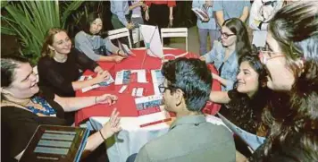  ?? PIC BY ROSDAN WAHID ?? Karin Mossenlech­ner (seated second from left) sharing thoughts with potential students at the Study in Holland Education Fair in Kuala Lumpur recently.