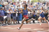  ?? JOSEPH SCHELLER/THE MORNING CALL ?? Jim Thorpe’s Kaila O’Connor, left, won the Class 3A 100 and 200 at the District 11 Track & Field Championsh­ips.