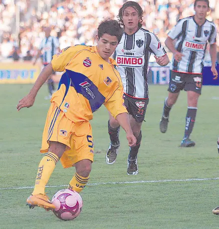  ??  ?? • Francisco Acuña se presentó con Tigres con una anotación en 2008.