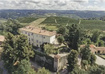  ??  ?? Above: Castello di Perno at Monforte d’Alba, province of Cuneo