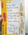  ?? Foto: Christian Esselbache­r ?? Ziemlich nett: Die Nachricht des Paketboten, der einen Brand in einer Kita verhindert­e.