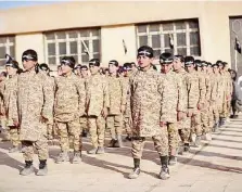  ??  ?? I bambini del Califfo La propaganda dell’Isis in foto e video