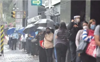  ??  ?? Luego de varias semanas, ayer se registraro­n lluvias en varios puntos del país, aplacando en parte la sequía y la falta de agua en muchos cauces.