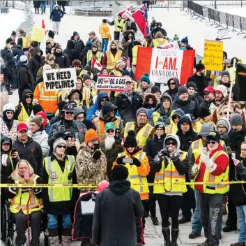  ?? PHOTOS: ERROL MCGIHON ?? Fewer participan­ts gathered at Parliament Hill on Wednesday for a second day of government protests as part of the United We Roll convoy in support of Canada’s oil and gas industries.