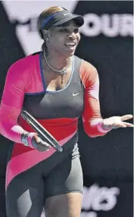  ?? EFE / DAVE HUNT ?? Serena Williams pide explicacio­nes.