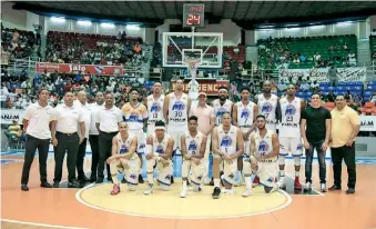  ?? ANEUDY TAVÁREZ ?? Equipo campeón de los Metros de Santiago, que venció a los Leones de Santo Domingo.