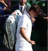  ?? (Photo AFP) ?? Blessé, Thiem a dû renoncer d’entrée...