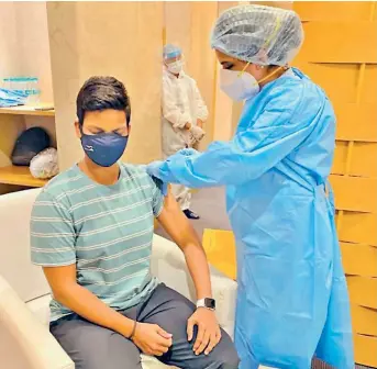  ?? Twitter ?? Indian allrounder Deepti Sharma gets her first dose of Covid-19 vaccine ahead of the England tour.
—