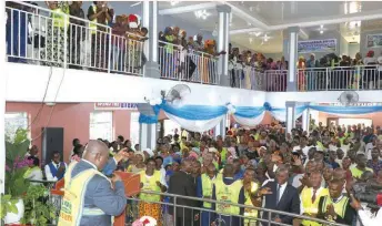  ?? ?? General Overseer of the Lord’s Chosen Charismati­c Revival Ministries, Worldwide, Pastor Lazarus Muoka, last Sunday, dedicated a new auditorium at No. 16, Odinaike Street, Ilasamaja, Lagos, where the church first started