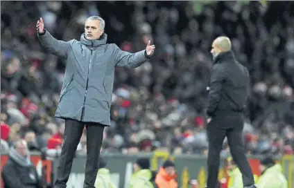  ?? FOTO: GETTY ?? Mourinho fue el instigador de una trifulca que dejó algunos heridos leves tras el derbi de Manchester