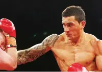  ??  ?? Heavyweigh­t champ: Sonny Bill Williams