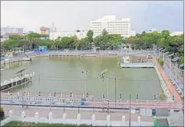  ?? HT PHOTO ?? The 103-year-old College Square Swimming Club in central Kolkata bears a deserted look.