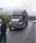  ??  ?? Este es el tráiler que iba manejando.