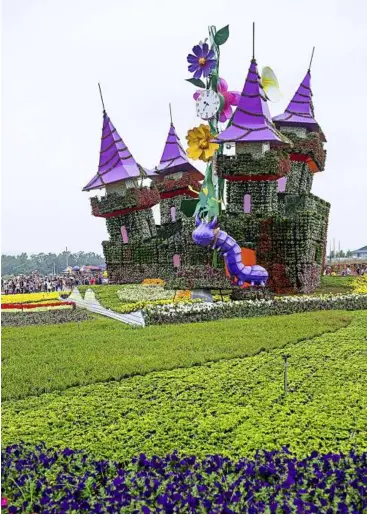  ??  ?? A whimsical five-storey ‘magic castle’ was one of the main attraction­s at the Xinshe Festival.