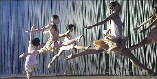  ?? ANNE VAN AERSCHOT ?? Rain, a 70-minute work by choreograp­her Anne Teresa De Keersmaeke­r, “was created extremely quickly, in about eight weeks,” Rosas member Jakub Truszkowsk­i says.