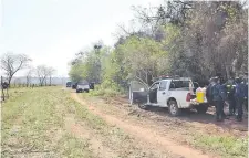  ??  ?? La comitiva fiscal-policial ya no encontró al grupo de invasores dentro del inmueble.