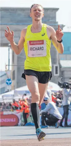  ?? FOTO: JÖRG CARSTENSEN/DPA ?? Beim Halbmarath­on 2019 in Berlin machte Richard Ringer nicht nur eine gute Figur, er war auch schnellste­r Deutscher.