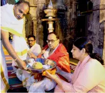  ?? — PTI ?? CBI director Alok Kumar Verma, along with his wife Shefali, offers prayers at Lord Venkateswa­ra temple in Tirupati, Andhra Pradesh, on Wednesday.