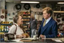  ?? ERIC ZACHANOWIC­H/FOX SEARCHLIGH­T VIA AP ?? This image released by Fox Searchligh­t shows Sissy Spacek, left, and Robert Redford in a scene from the film, “The Old Man &amp; The Gun.” Redford stars as an aged bank robber in David Lowery’s film based-on-a-true-story heist.