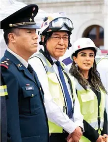  ?? Foto: Especial ?? Simón Vargas, antes, encabezó el simulacro del Día Nacional de Protección Civil. /