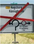  ?? Foto: Christian Gall ?? Könisgbrun­n? Noch nie gehört. Dieses Umleitungs­schild zwischen Oberott marshausen und Bobingen sollte eigent lich den Weg in die Brunnensta­dt Kö nigsbrunn weisen.