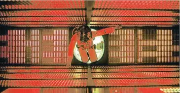 ?? ARCHIVO ?? Captura del astronauta de la película ‘2001: Una odisea del espacio’ de Stanley Kubrick dentro de la nave Discovery