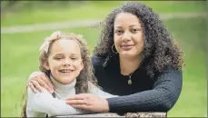  ?? PICTURES: JAMES HARDISTY ?? MAKING A DIFFERENCE: Jan Baxter, a work coach at Leeds Southern House job centre; above, Olivia Thompson, with daughter Amira.