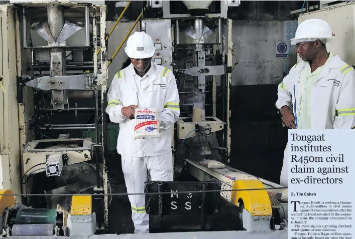  ?? Photo: Aaron Ufumeli/EPA-EFE ?? Workers at Tongaat Hulett in Triangle, south of Harare, Zimbabwe.