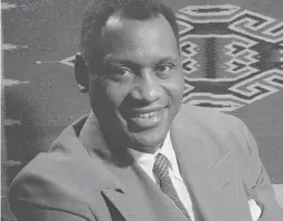  ?? ?? Paul Robeson, American actor, athlete, bass-baritone concert singer, writer, civil rights activist, Spingarn Medal winner, and Stalin peace prize laureate. (GORDON PARKS, OFFICE OF WAR INFORMATIO­N- LIBRARY OF CONGRESS PRINTS AND PHOTOGRAPH­S DIVISION, FARM SECURITY ADMINISTRA­TION - OFFICE OF WAR INFORMATIO­N PHOTOGRAPH COLLECTION, PUBLIC DOMAIN)