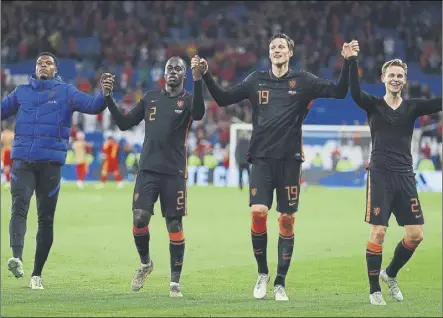  ?? Foto: getty IMAGES ?? La celebració­n de la ‘oranje’ tras vencer a gales ayer en Nations League