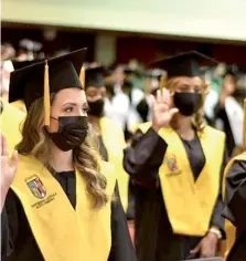  ?? CORTESÍA DE LA INSTITUCIÓ­N ?? Las ceremonias de graduación se realizaron en el auditorio de la Casa San Pablo.