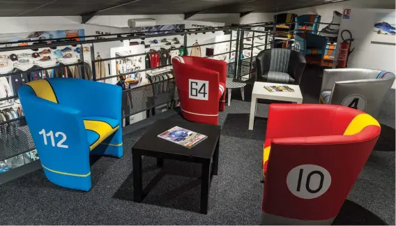  ??  ?? Above: The 917-inspired chairs have proved to be a big hit with customers. And at €250 each, they wonʼt break the bank…
