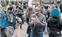  ?? FACEBOOK ?? Les Trent, a former Fort Erie resident who is a reporter with Inside Edition has been covering anti-racism protests in New York City.