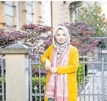  ?? FOTO: HÜBSCH ?? Khola Maryam Hübsch ist eine der bekanntest­en islamische­n Feministin­nen. Sie war jetzt virtuell zu Gast in der FrauenGend­erBiblioth­ek Saarbrücke­n und diskutiert­e mit rund 60 Interessie­rten. Einen Mitschnitt des Gesprächs kann man im Internet abrufen.