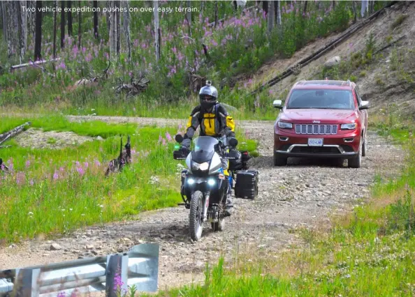  ??  ?? Two vehicle expedition pushes on over easy terrain.