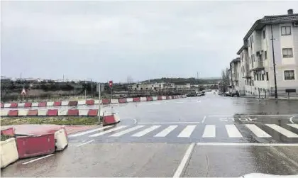  ?? EL PERIÓDICO ?? Tramo en el que se construirá la nueva rotonda, que da acceso a la avenida Monseñor Riveri en Coria.