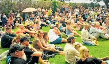  ?? PHOTO / SUPPLIED ?? Last weekend we were treated to the sight of a mostly Pakeha, straw boaterwear­ing crowd picnicking on the grounds of Waitangi.