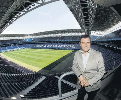  ?? FOTOS: PEP MORATA ?? Roger Guasch, director general corporativ­o del Espanyol Lleva algo más de dos meses trabajando en el nuevo plan estratégic­o