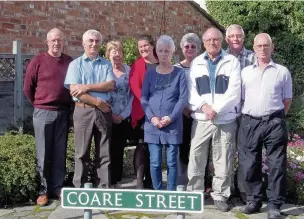  ??  ?? ●● Residents opposing the closure of Coare Street (from left) Alan Burgess, Martin Lowry, Susan Dale, Margarita Benavides, Ann Hankinson, Mrs Holland, Tony Micallef, Mr Holland and Brian Woolley