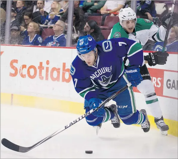  ?? GERRY KAHRMANN/PNG FILES ?? Linden Vey credits Vancouver teammate Alex Burrows for helping with the intricacie­s of the game, including body positionin­g to stay stronger on the puck. ‘Burrows is a big leader and I spend a lot of time with him,’ says the 23-year-old Vey.