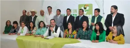  ??  ?? Presentan a los aspirantes del Verde por cargos de elección popular federales. Foto: Édgar Camacho