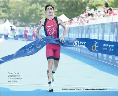  ??  ?? Stefan Daniel wins the 2019 ITU Paratriath­lon World Cup