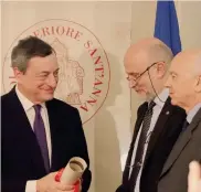  ?? ANSA ?? Europeista. Ieri mattina, a Pisa, Mario Draghi, il presidente della Bce ha difeso con passione l’Euro, non come mero “fatto tecnico” ma come elemento di pace e prosperità