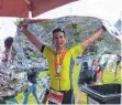  ?? FOTO: PRIVAT ?? Zufrieden im Ziel: Joshua Mertel unmittelba­r nach seinem ersten Ironman in Sankt Pölten.