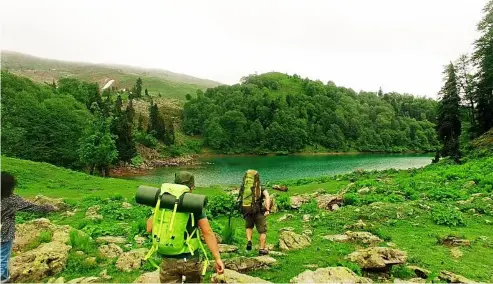  ?? ?? Hikers in Georgia Adjara Tourism